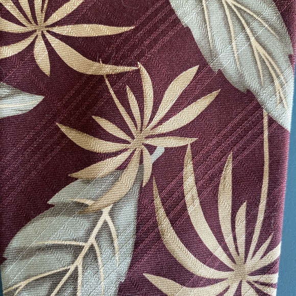 🌸Tommy Bahama Tie🌴🏝 - Picture 2 of 3
